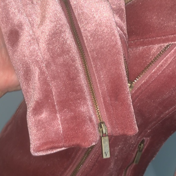 Vince Camuto XS Gilded Rose Velvet Jacket: Mauve - Picture 3 of 7